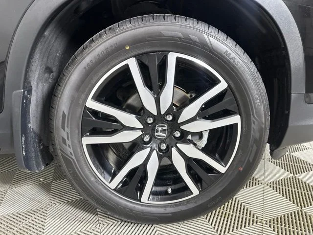 Used 2020 Black Honda Touring image 5