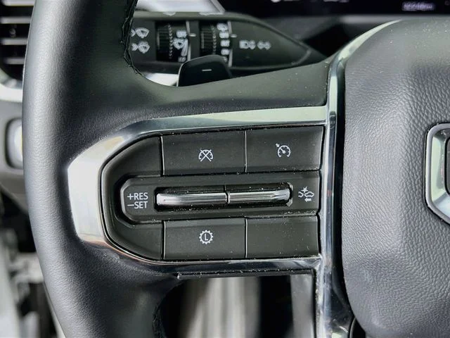 Used 2026 White GMC Elevation image 13