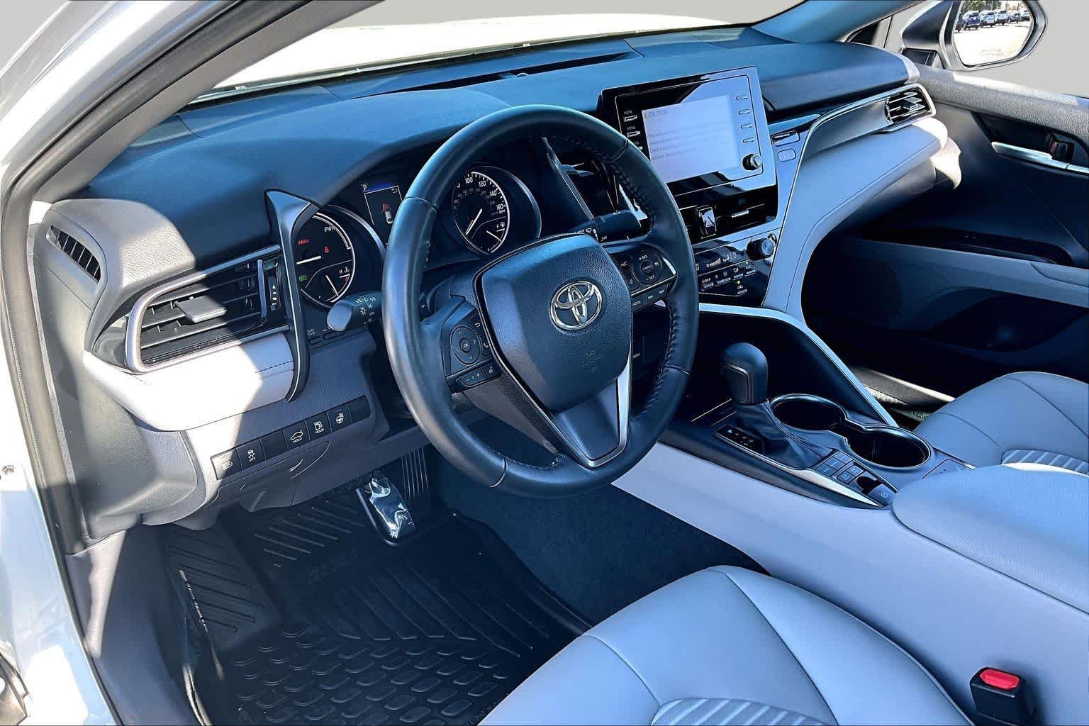 Certified Used 2024 Ice Cap Toyota Hybrid SE image 17