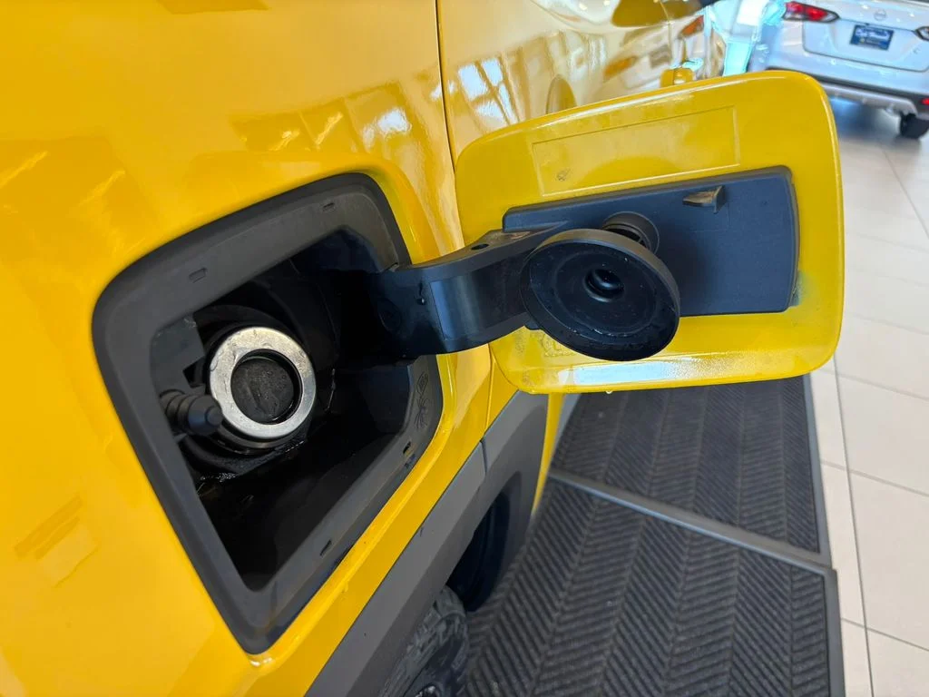 Used 2017 Yellow Jeep Latitude image 32