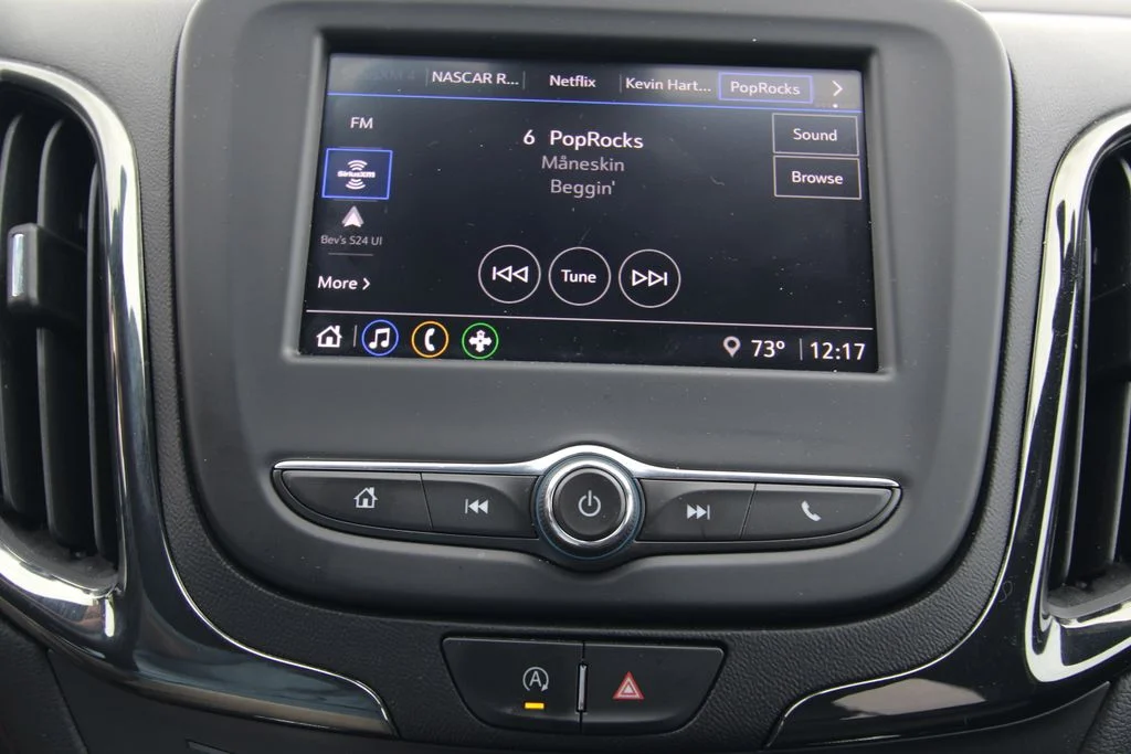 Used 2022  Chevrolet RS image 27
