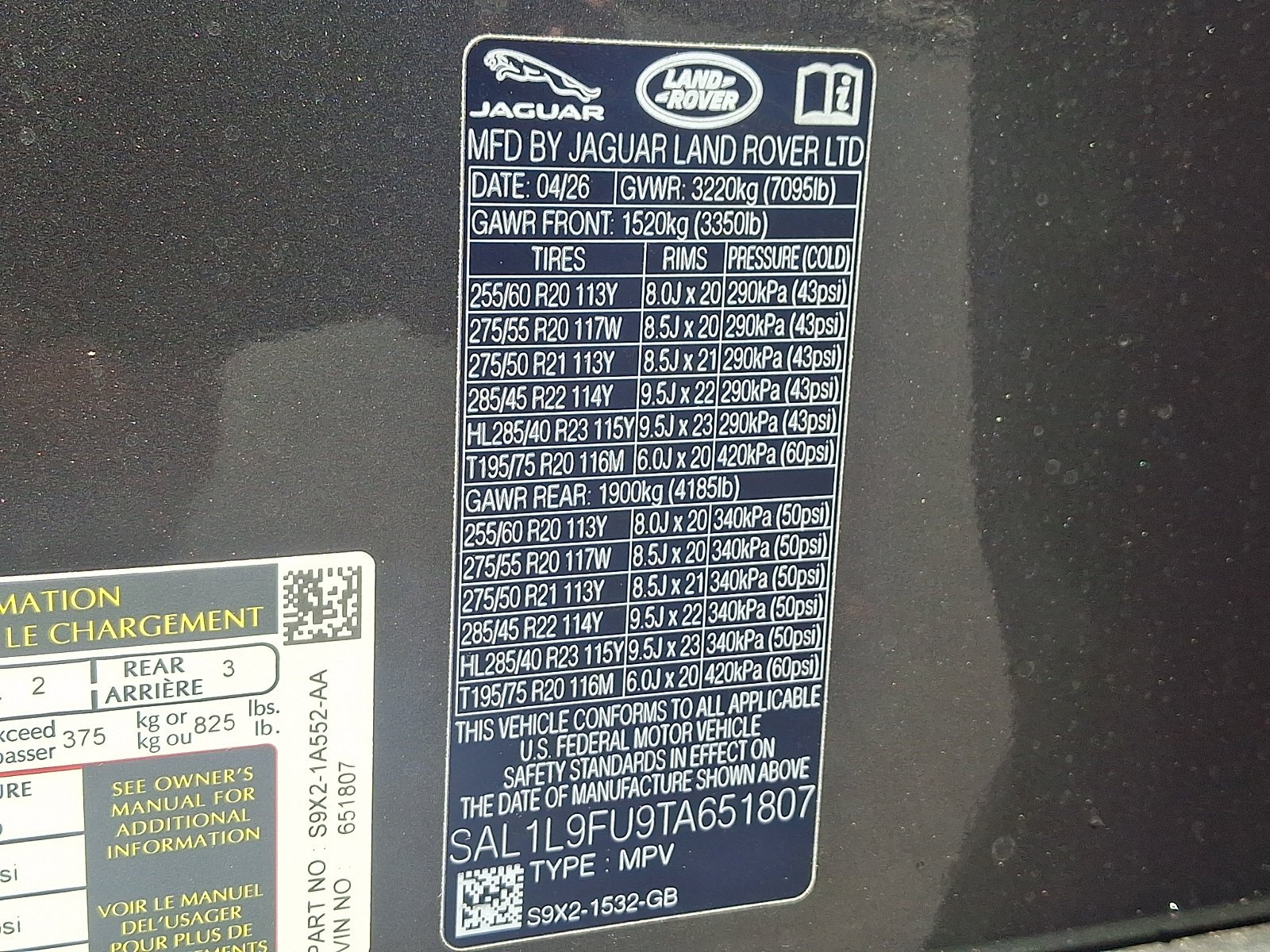 New 2026 Charente Grey Land Rover Dynamic SE image 15