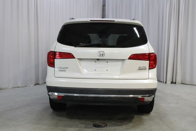 Used 2016 White Honda Elite image 27
