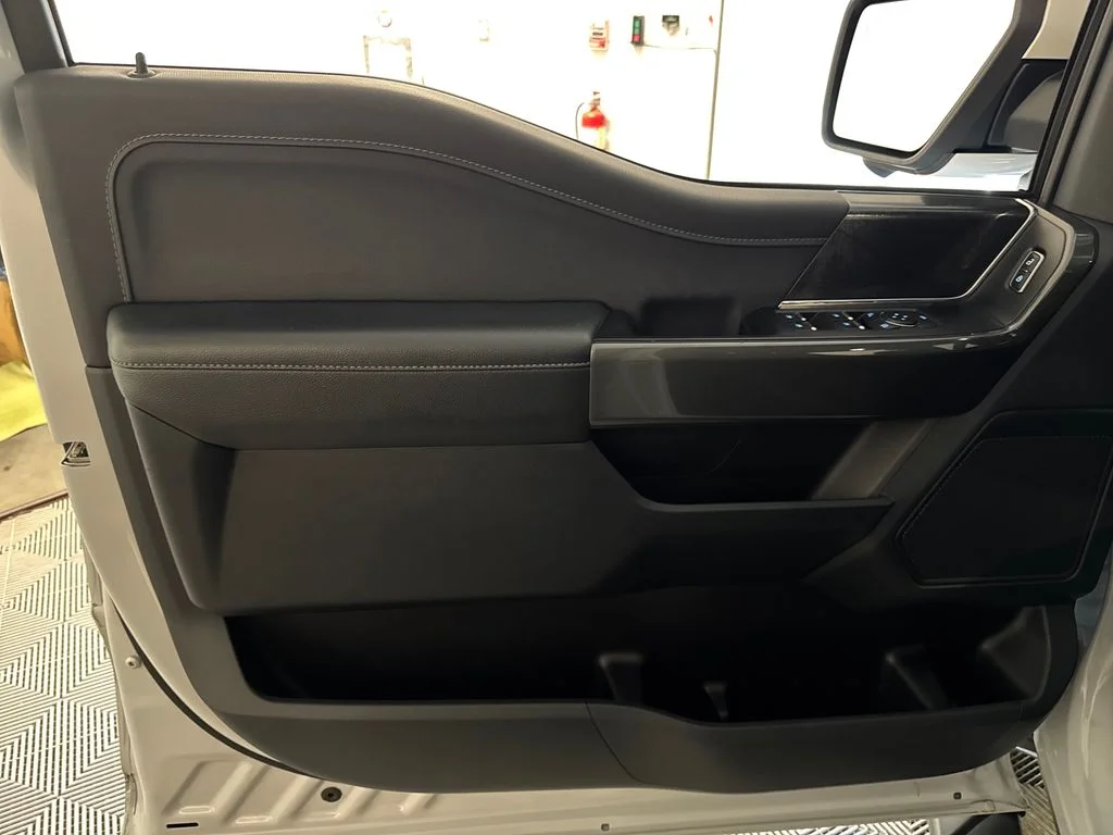 Certified Used 2022 White Ford XLT image 17