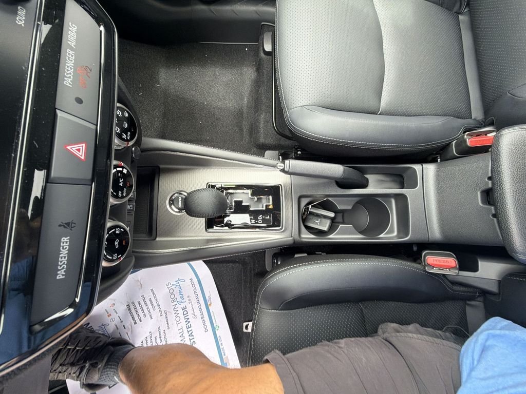 New 2026 Blue Mitsubishi 2.4 SEL image 19