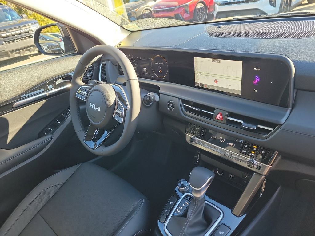 New 2026 Black Kia EX image 8