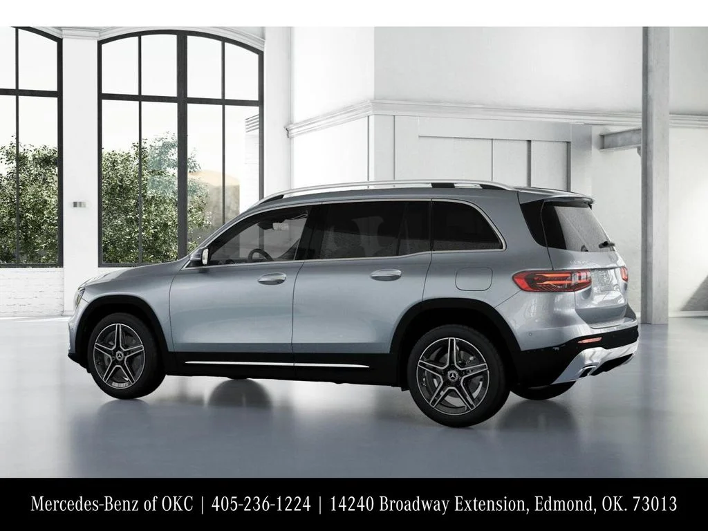 Used 2026 Silver Mercedes-Benz GLB 250 image 31