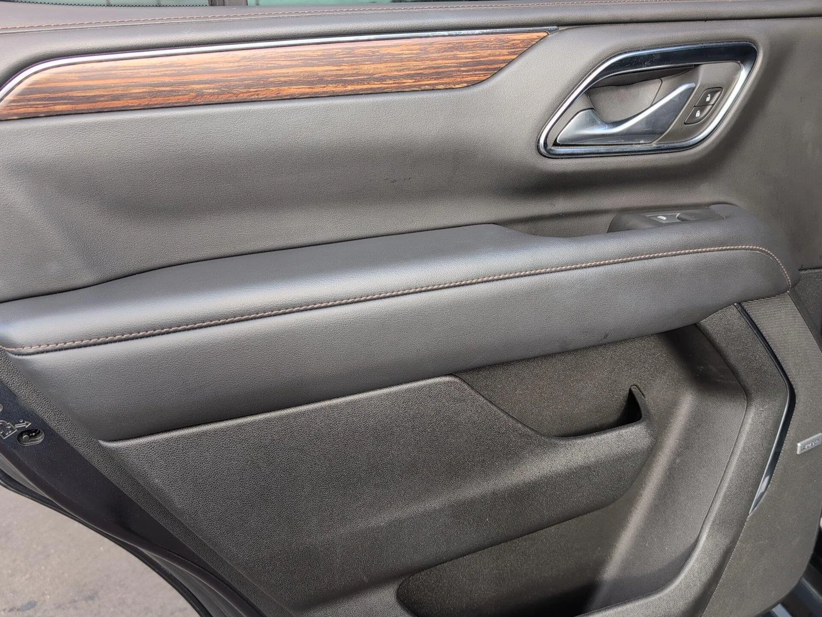 Used 2022 Dark Ash Metallic Chevrolet High Country image 35