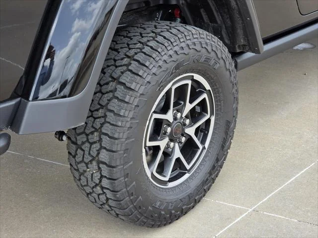 New 2026 Black Clear-Coat Exterior Paint Jeep Rubicon image 5
