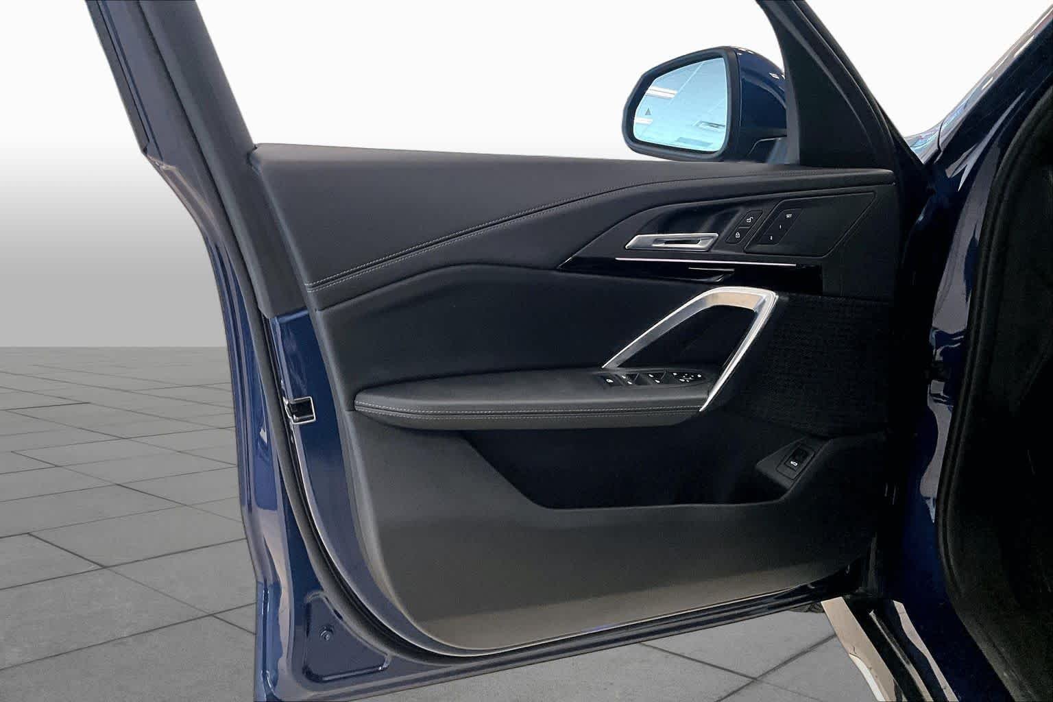 Used 2025 Phytonic Blue Metallic BMW xDrive28i image 20