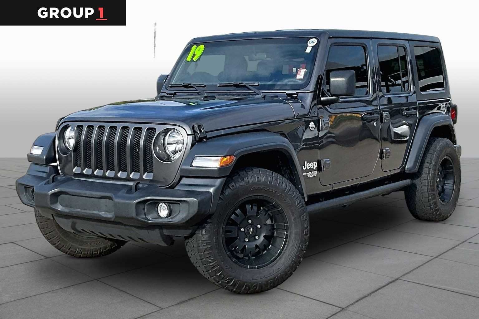 2019 Jeep Wrangler Sport S's photo