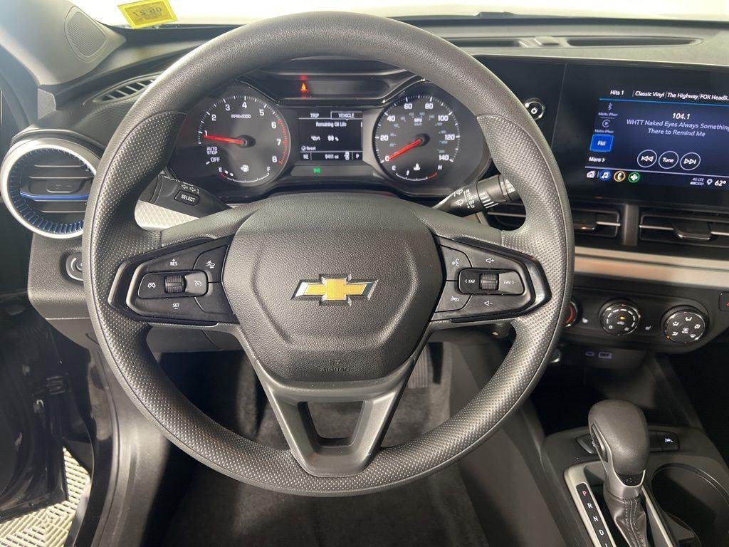Used 2025 Black Metallic Chevrolet LS image 27