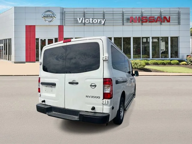 5BZBF0AA2JN851266