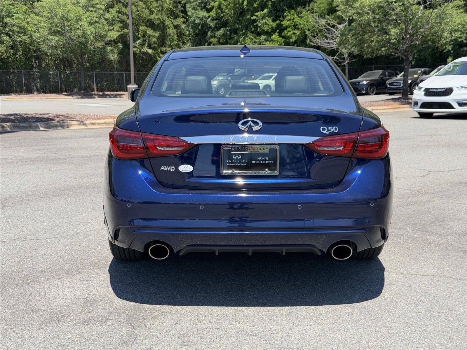 Used 2023 Grand Blue INFINITI LUXE image 29