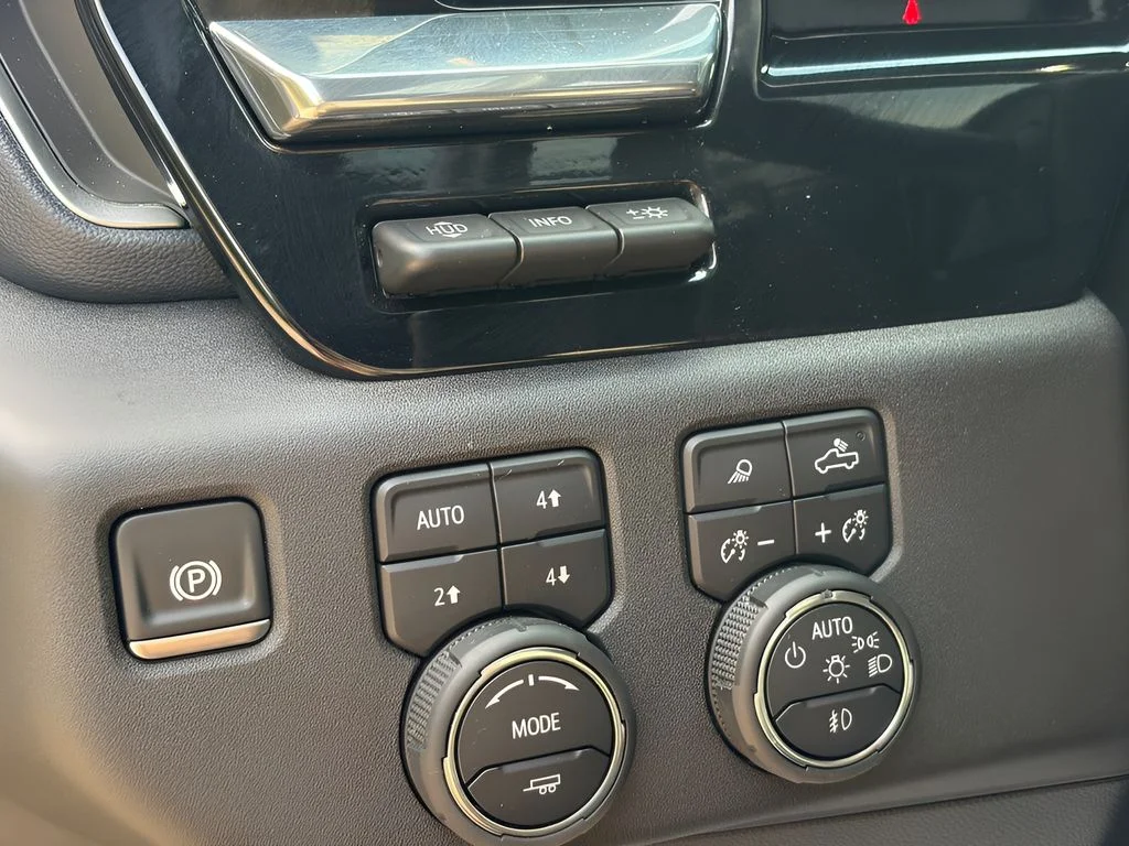 Used 2025 Sterling Gray Metallic Chevrolet High Country image 20