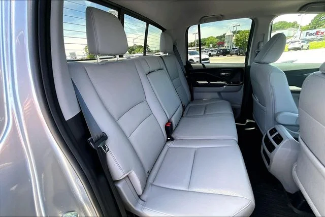 Used 2020 Lunar Silver Metallic Honda RTL image 20