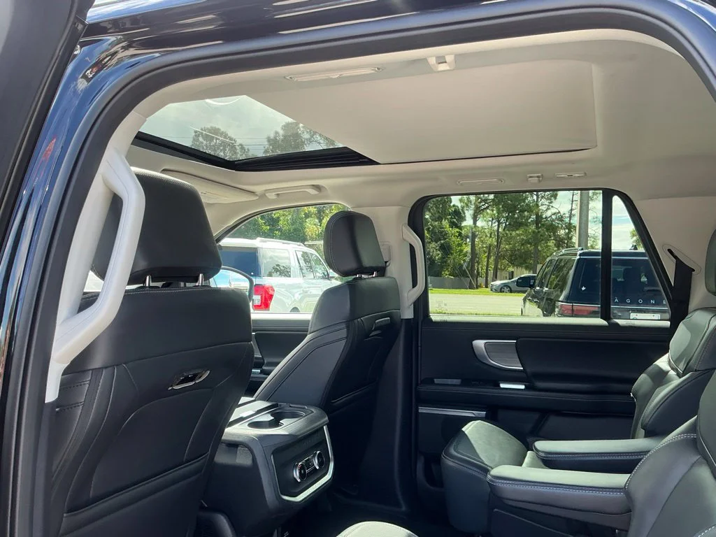 Used 2025 Black Ford Platinum image 24