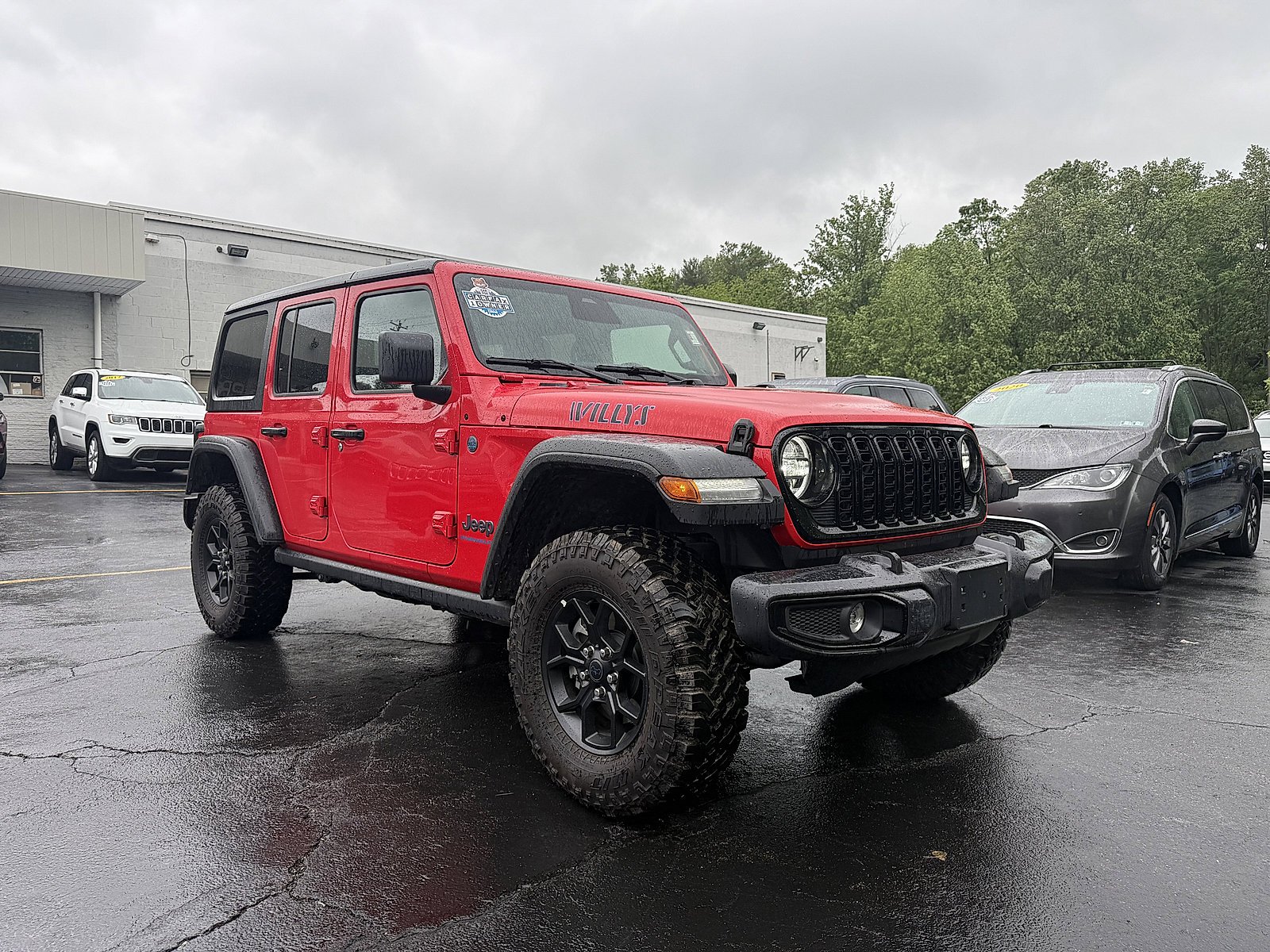 Certified Used 2025 Firecracker Red Clearcoat Jeep Willys image 7