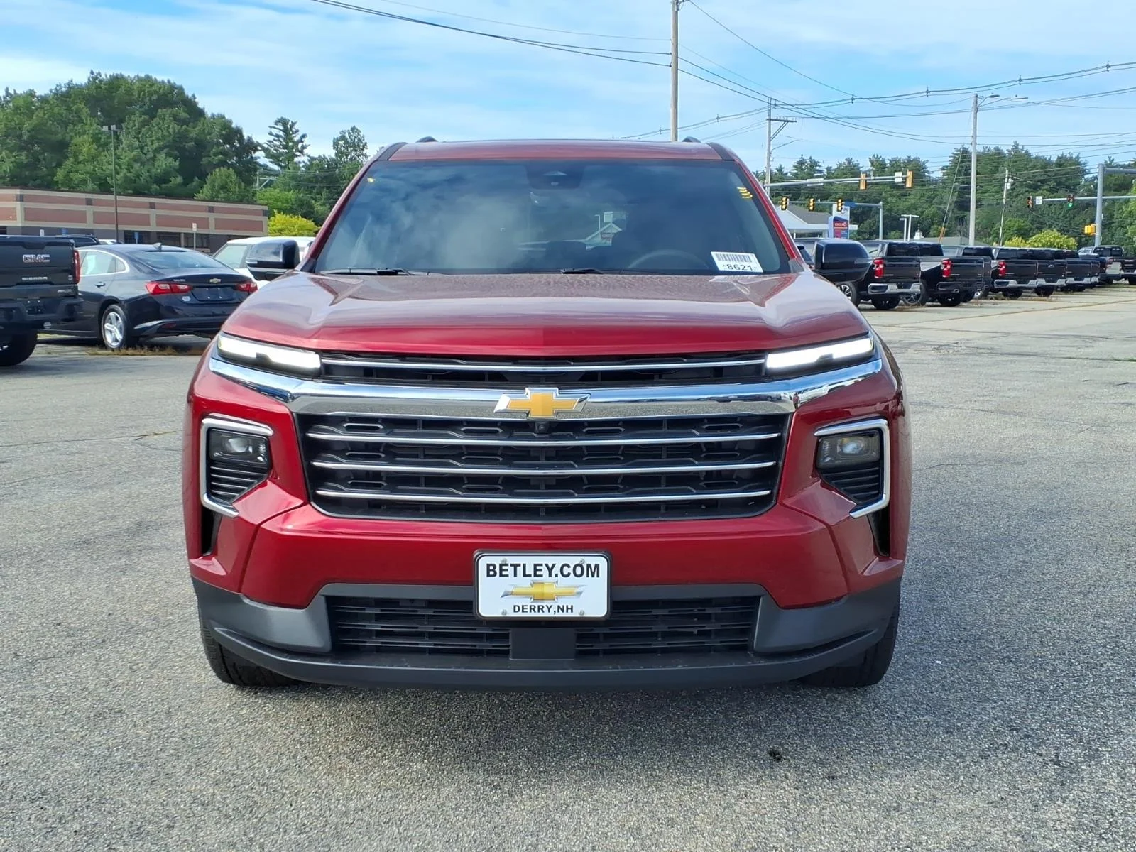 2027 Chevrolet Traverse LT - Photo 2