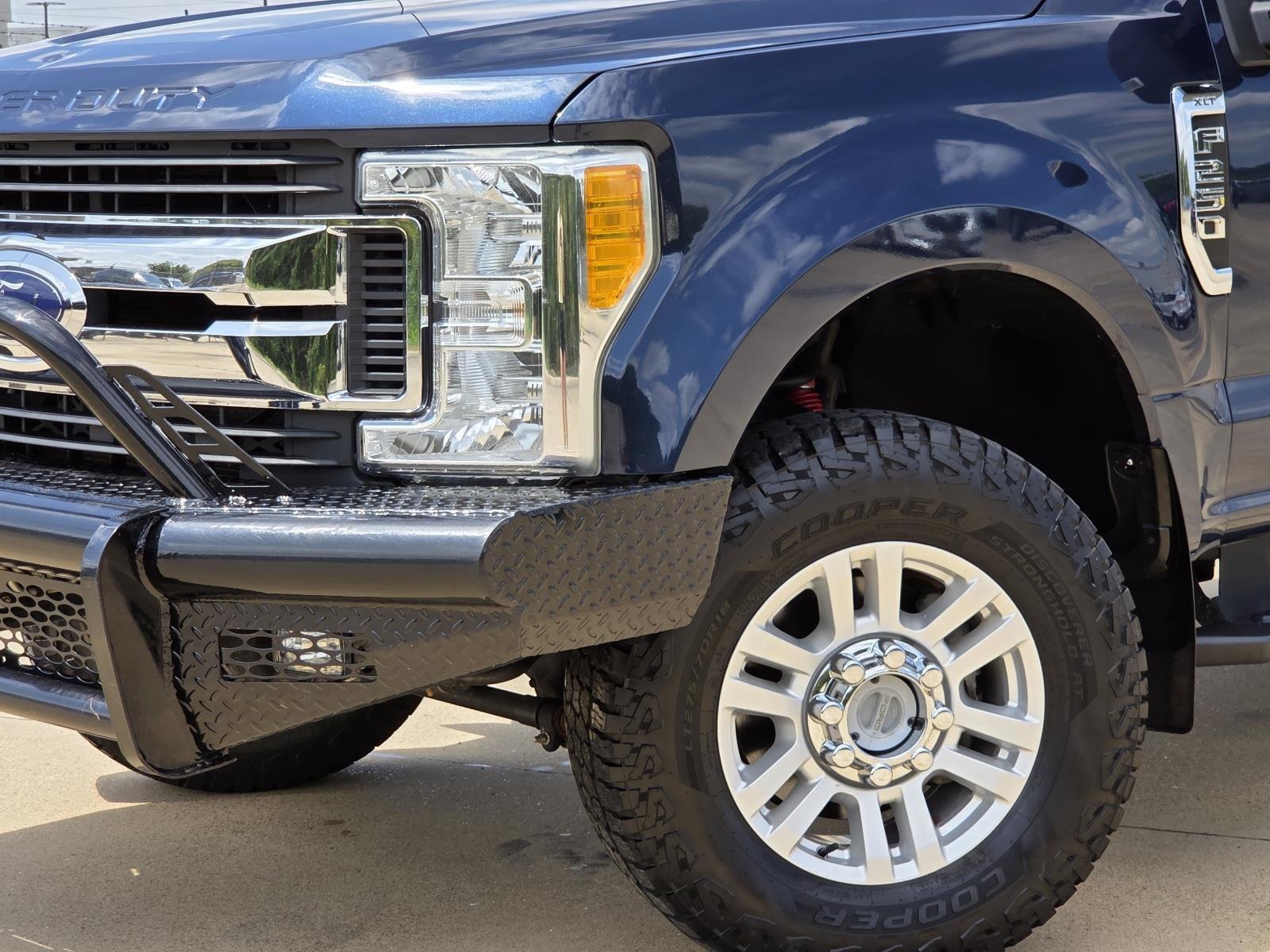 Used 2017 Blue Jeans Ford XLT image 7
