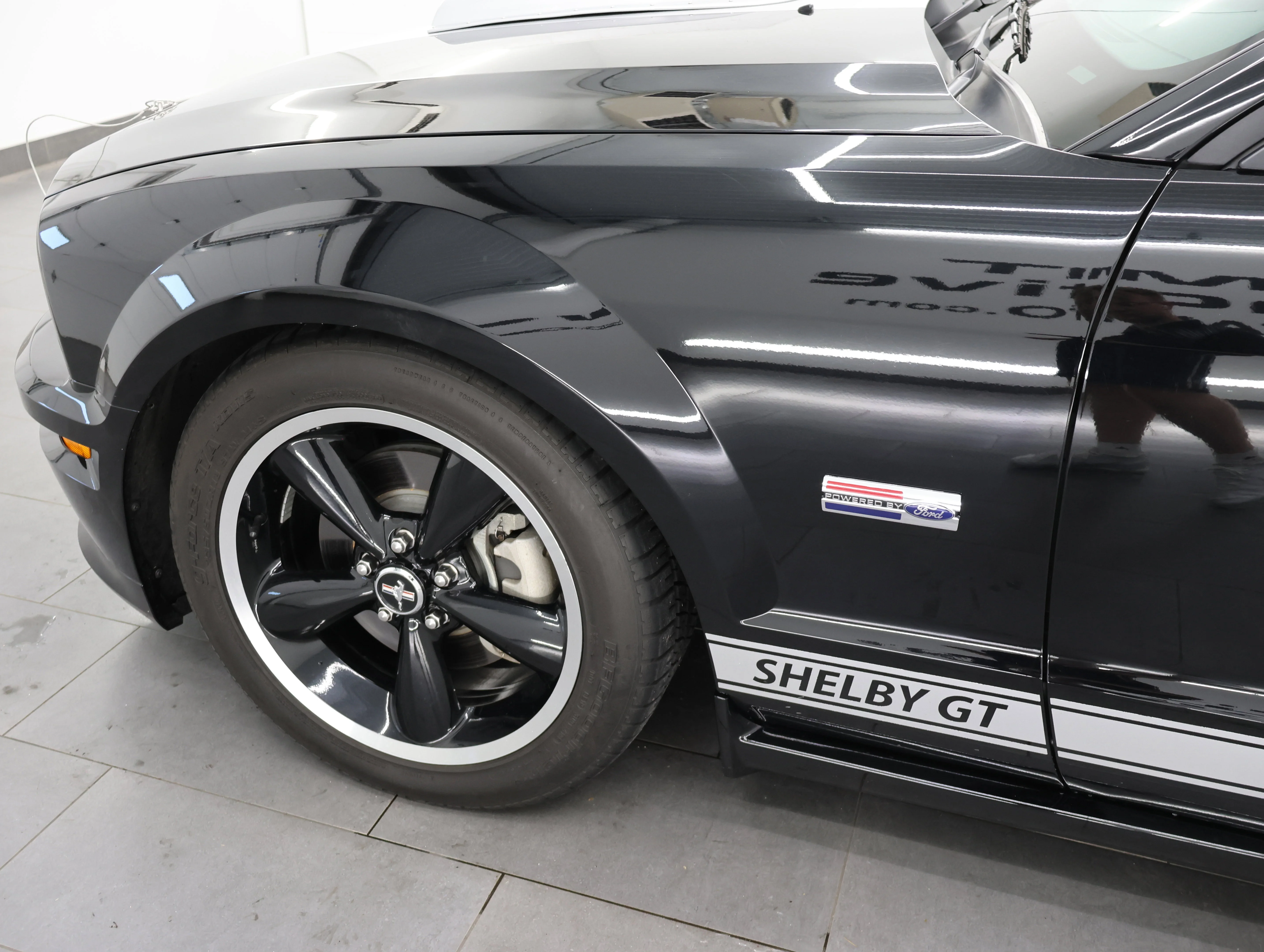 Used 2007 Black Ford GT Premium image 29