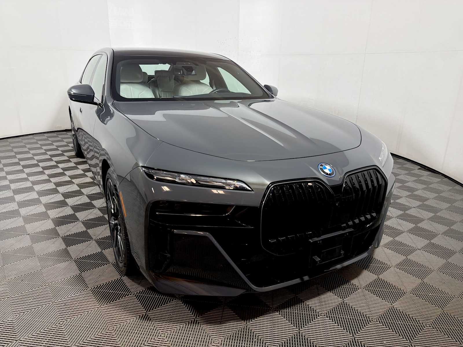 Used 2026 BMW i7 60 with VIN WBY53EJ09TCW32232 for sale in Freeport, NY