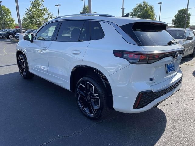 New 2026 White Volkswagen 2.0T SEL R-Line Turbo image 4