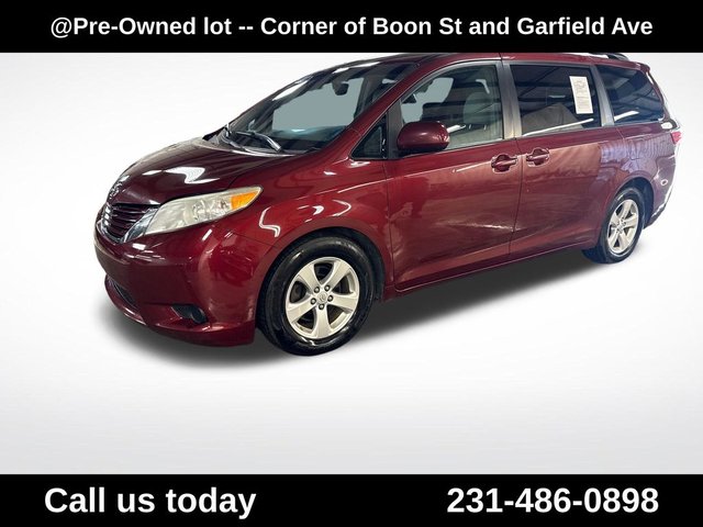 2017 Toyota Sienna LE
