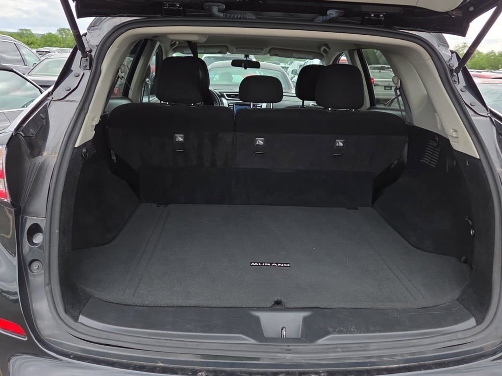 Used 2018 Black Nissan S image 9