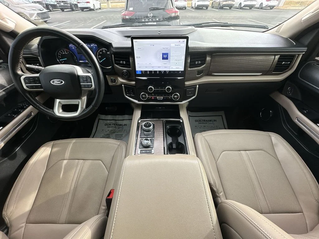 Used 2023 White Ford Limited image 21