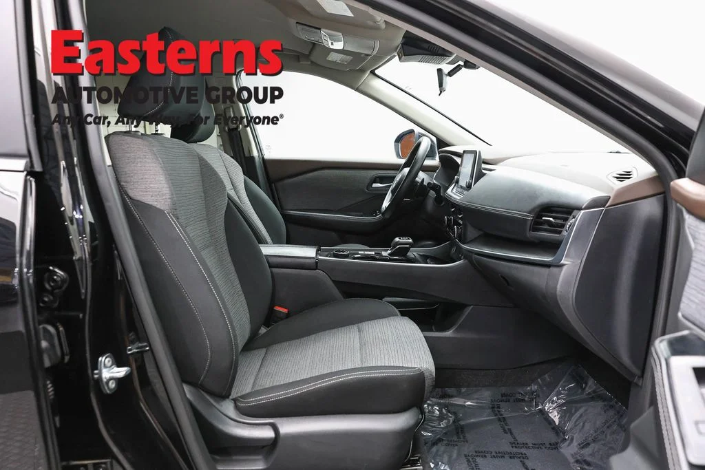 Used 2023 Black Nissan SV image 23