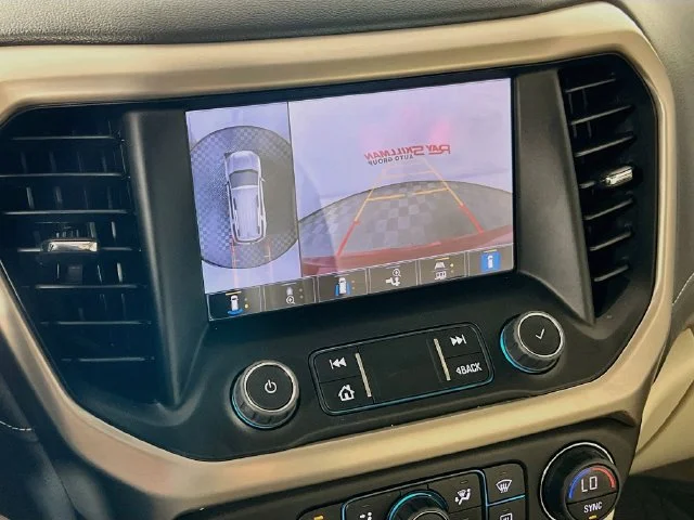 Used 2023 Red GMC Denali image 18