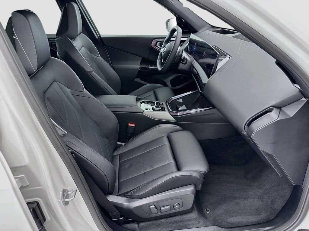 New 2026 White Metallic BMW 30 xDrive image 19