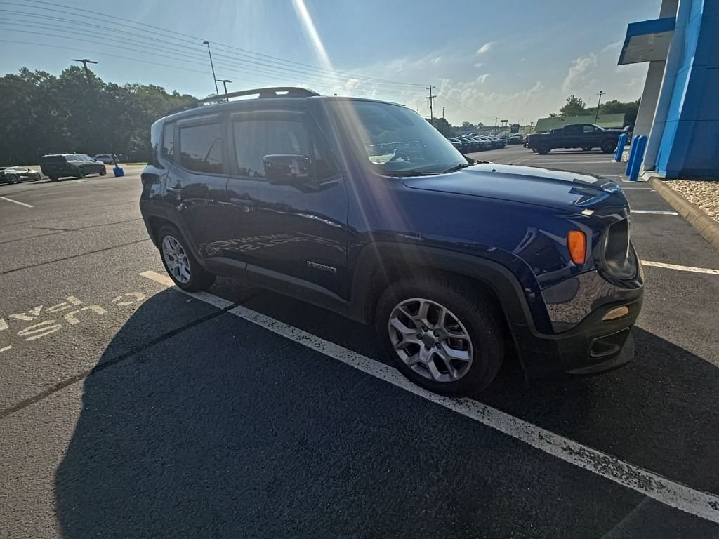 Used 2018 Blue Jeep Latitude image 6