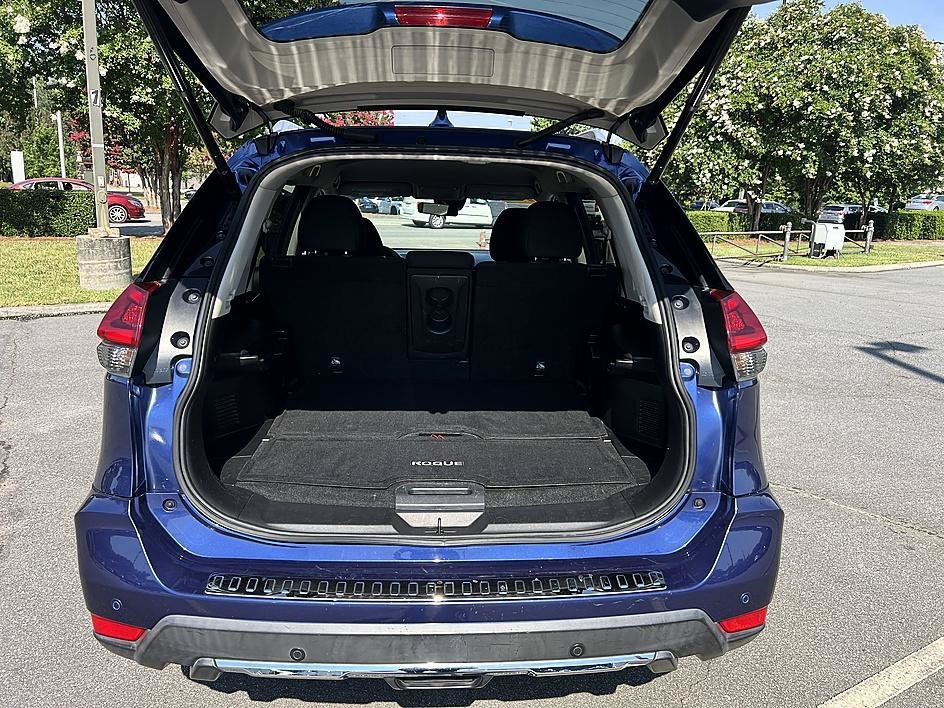 Used 2019 Caspian Blue Metallic Nissan SV image 15