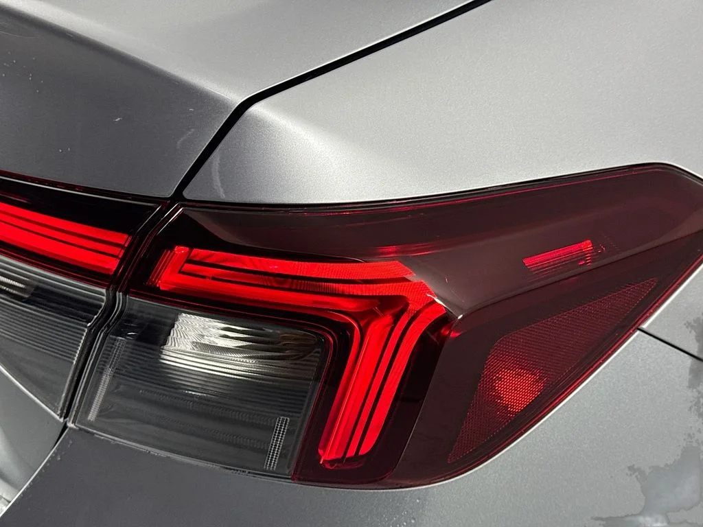 New 2026 Solar Silver Metallic Honda LX image 11