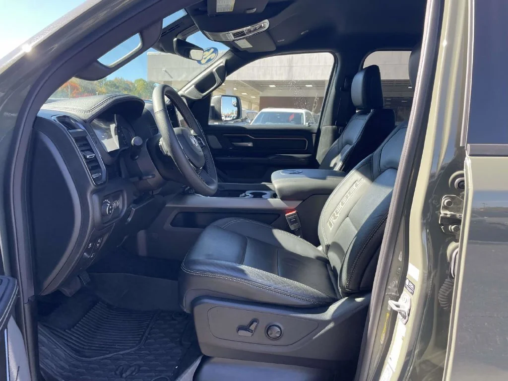 Used 2026  Ram Rebel image 27