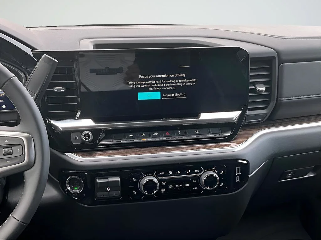 New 2026 Chevrolet Silverado 1500 LT 4D Crew Cab