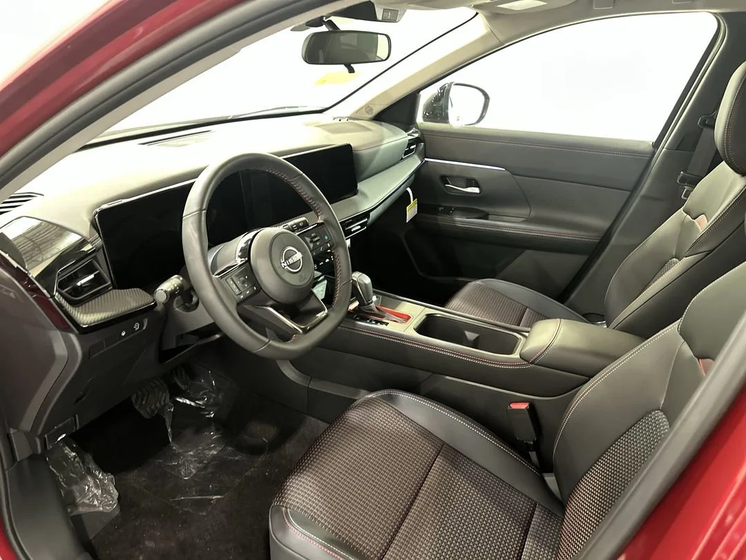 New 2026 Scarlet Ember Tintcoat Nissan SR image 13