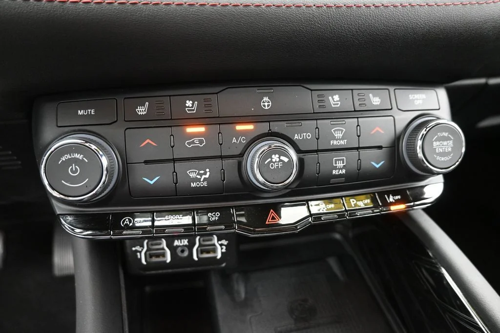 Certified Used 2023 Black Dodge Citadel image 21