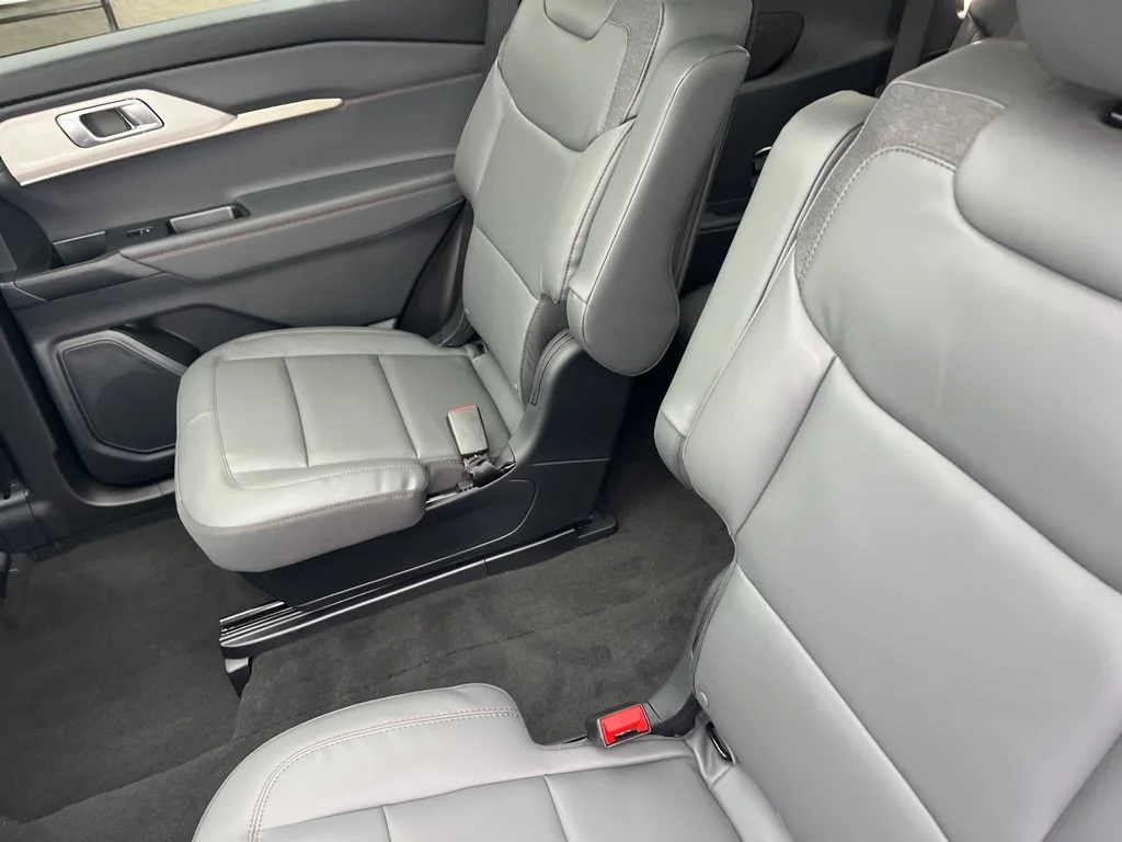 New 2026 Space White Metallic Ford Active image 11