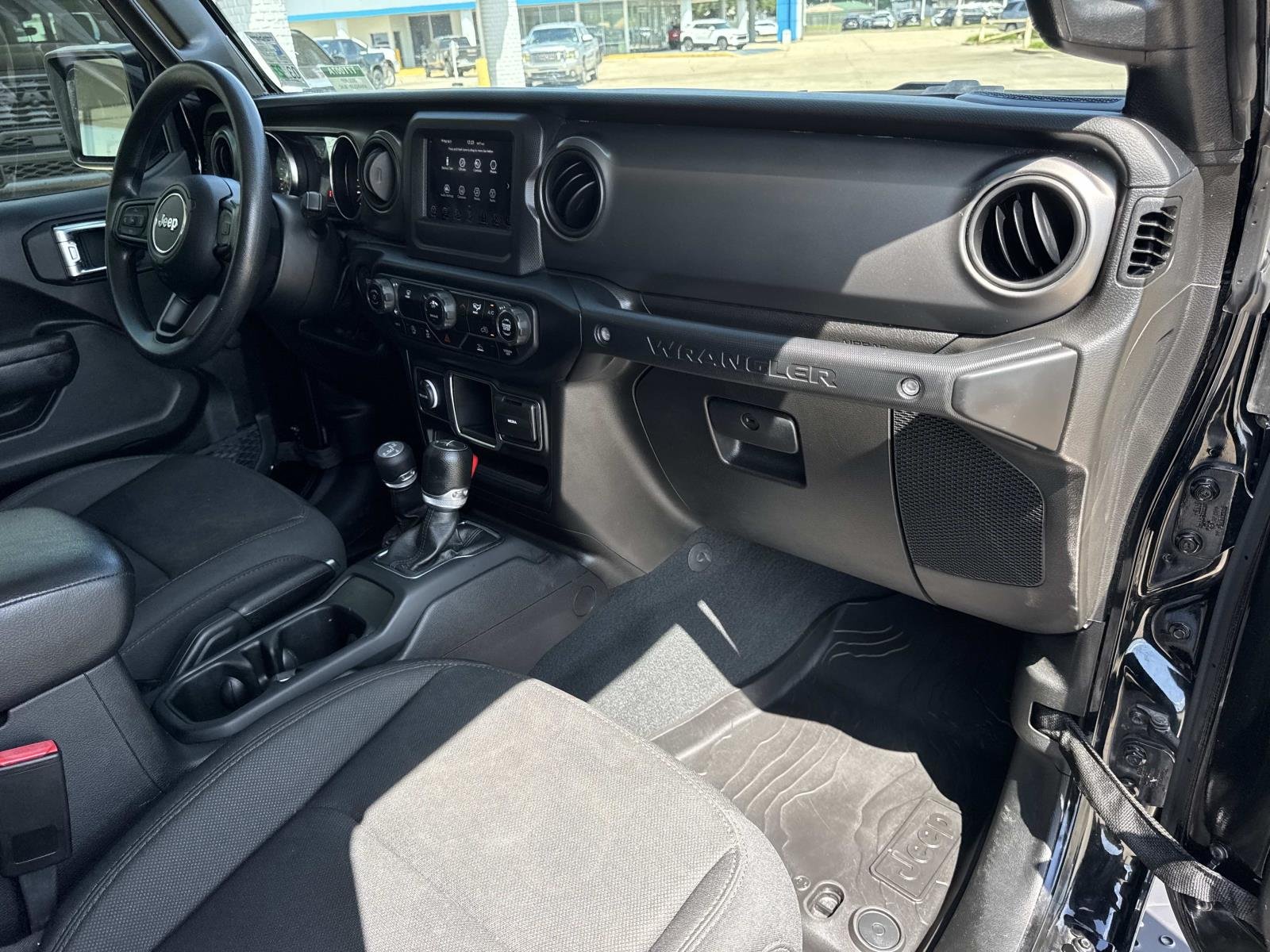 Used 2022 Black Jeep Unlimited Sport image 12