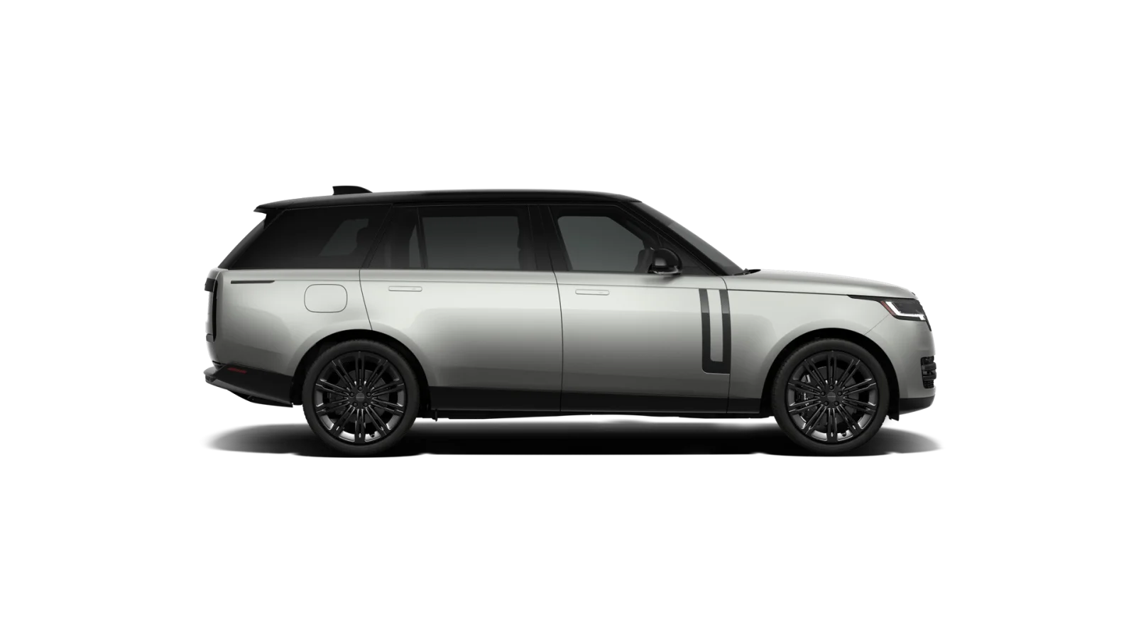 New 2026 Ethereal Frost Silver in gloss finish LAND ROVER SE 7 Seats 400PS image 3