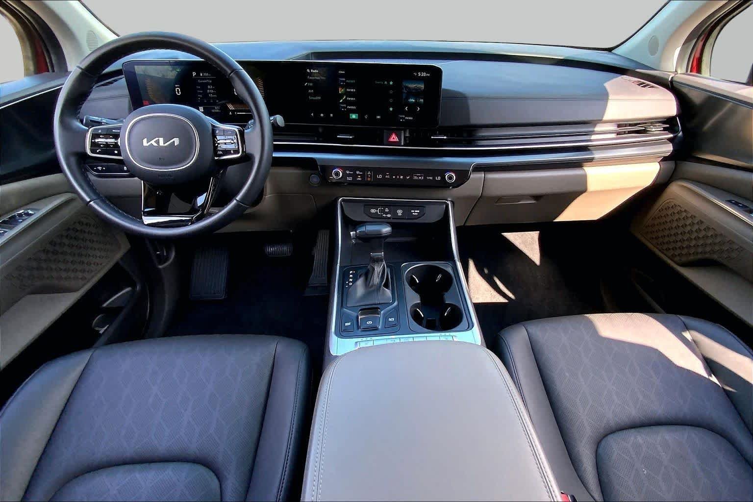 Used 2026 Flare Red Kia LXS image 16