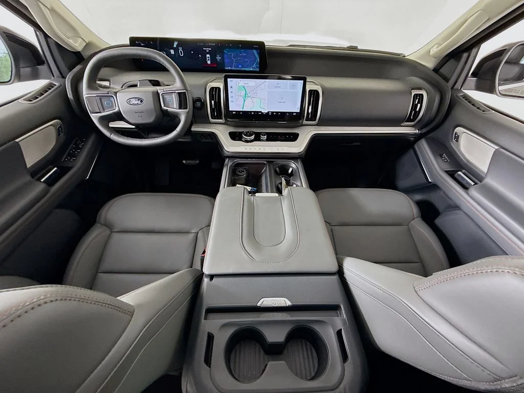 Used 2025 Dark Matter Gray Metallic Ford Active image 6