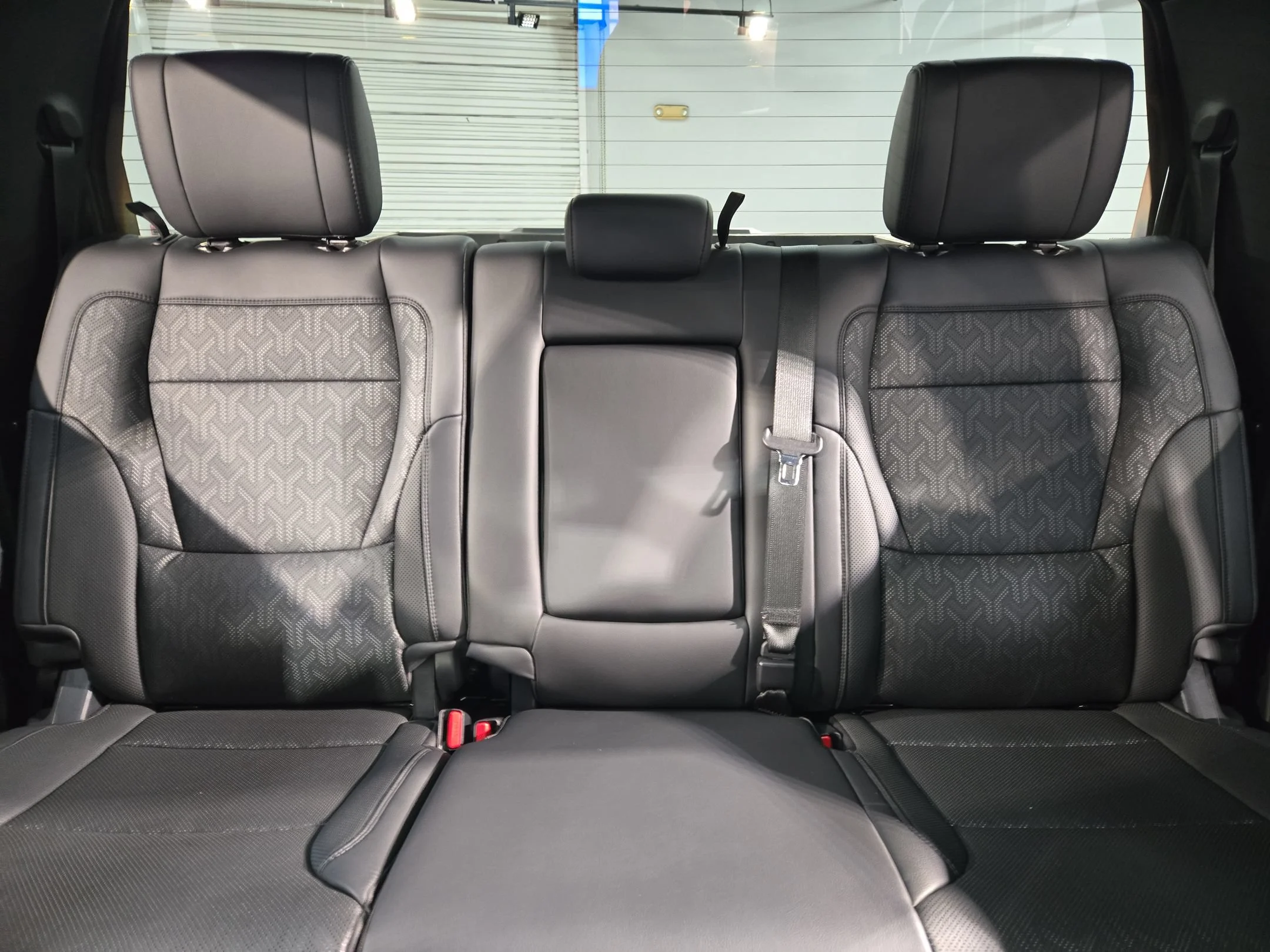 Certified Used 2025 Wind Chill Pearl Toyota Limited image 13