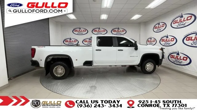 Certified Used 2022 Summit White Chevrolet Work Truck image 9