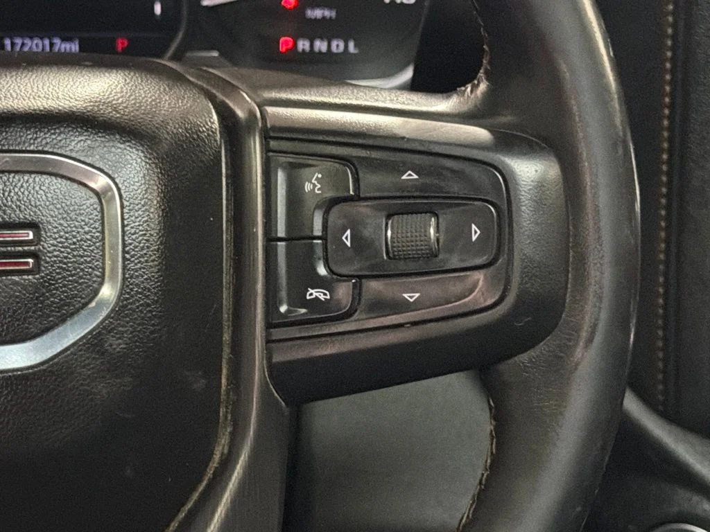 Used 2021 Summit White GMC AT4 image 20