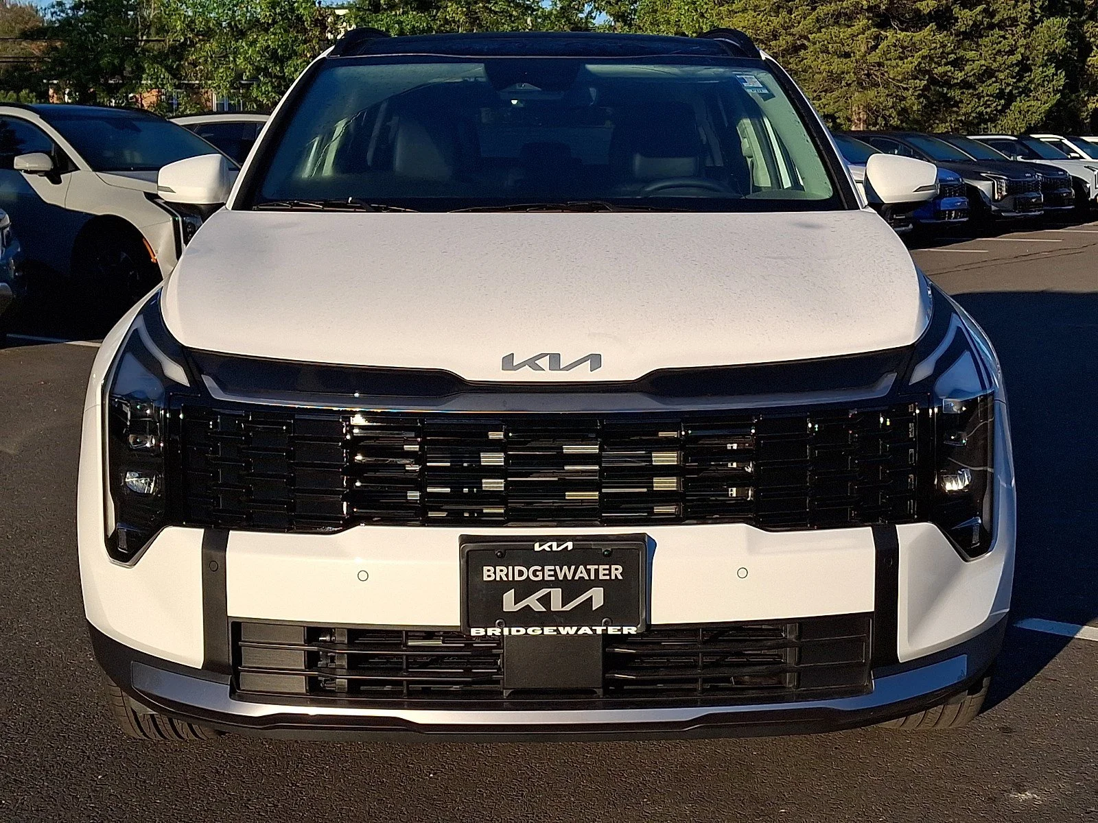 New 2027 Glacial White Pearl Kia EX image 2