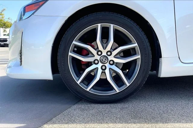 Used 2015 Blizzard Pearl Scion Base image 9